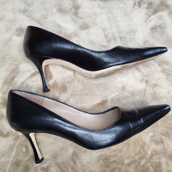 Manolo Blahnik Black Heels with Pointed Toe - Picture 2 of 7